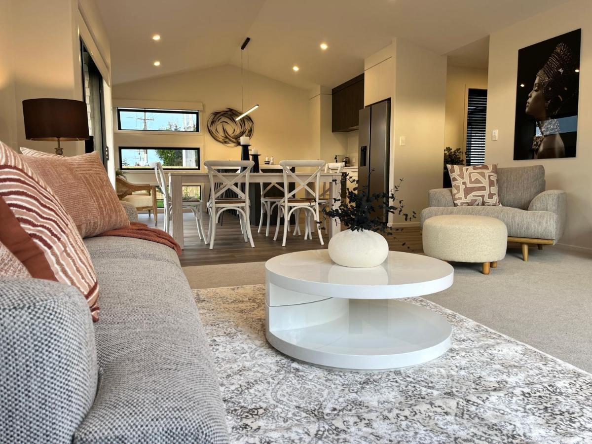 Luxury Villa, Central, Golf And Cafes - By Kosh Bnb แฮมิลตัน ภายนอก รูปภาพ